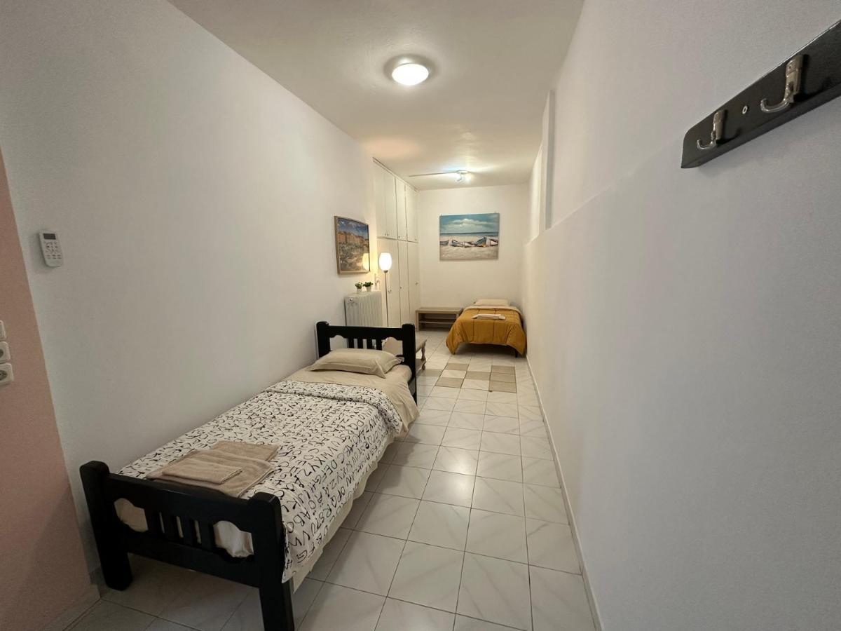 La Vita Apartments-Near Airport & Sea Artemida  Ngoại thất bức ảnh
