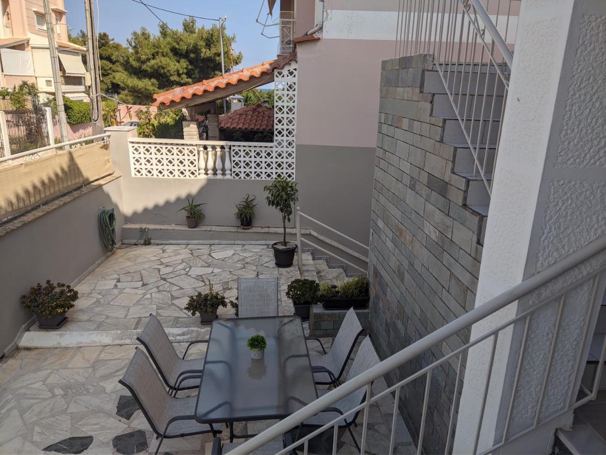 La Vita Apartments-Near Airport & Sea Artemida  Ngoại thất bức ảnh