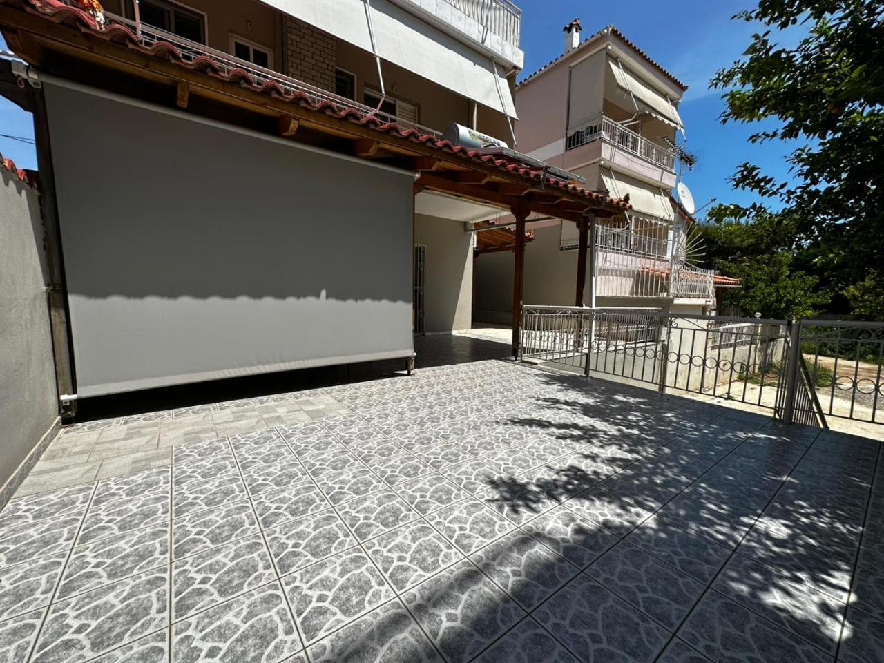 La Vita Apartments-Near Airport & Sea Artemida  Phòng bức ảnh